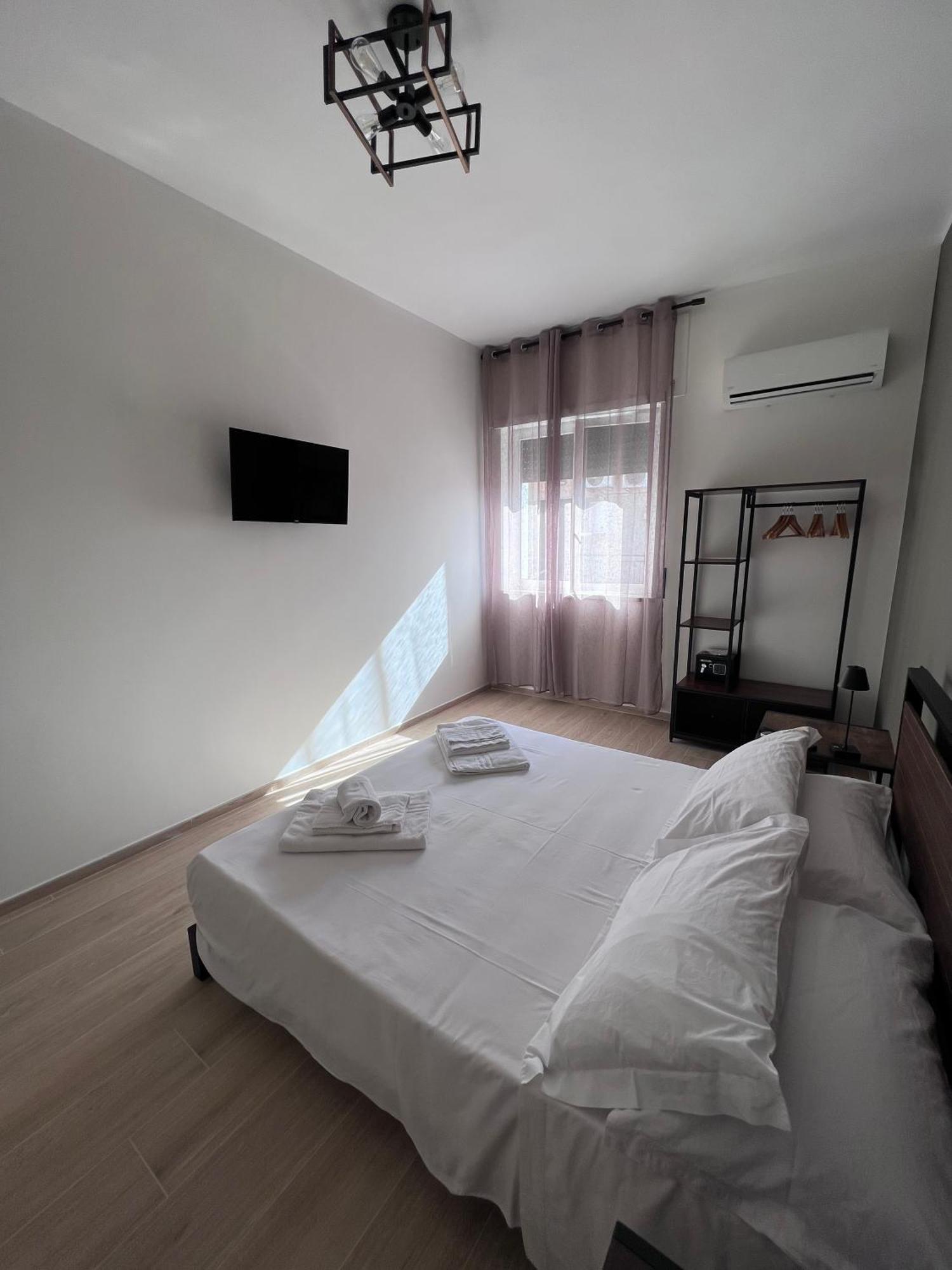 Medusa Duomo Guest House Naples Exterior photo